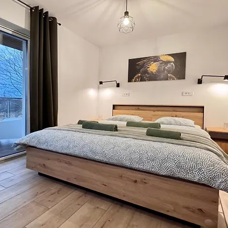 Marea Salazar Debina Apartman