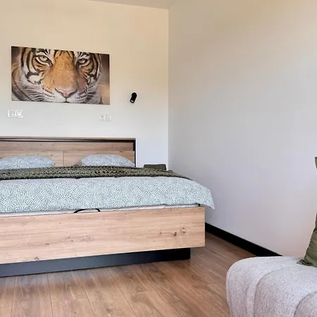 Apartment Marea Salazar Debina