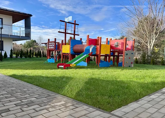 Marea Salazar Debina *