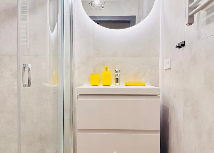 Marea Salazar Debina